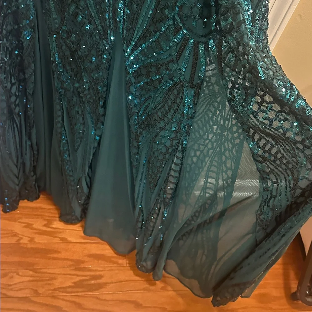 Formal/Prom Sequin V-Neck Dress Emerald Green - Picture 2 of 6